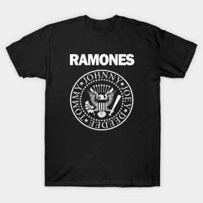 Black Ramones band logo T-shirt, short sleeves, cotton fabric, casual wear, unisex design, ideal for music fans.