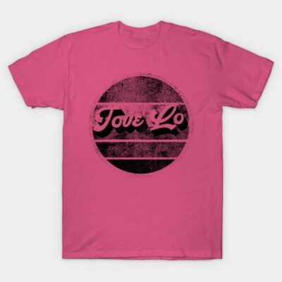 Pink t-shirt with retro logo design, casual wear, cotton material, perfect for everyday style and comfort.
