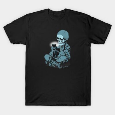 Black t-shirt with glowing skeleton design, casual style, cotton material, perfect for everyday wear.