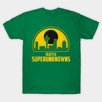 Green t-shirt with Seattle Superunknowns skyline design, casual style, unisex, 100% cotton, suitable for everyday wear.