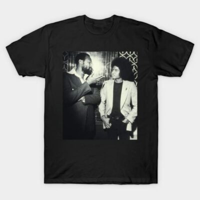 Black cotton t-shirt with vintage black and white photo print, casual wear, unisex, comfortable fit.