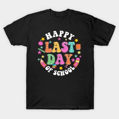 Black T-shirt with colorful "Happy Last Day of School" text and playful design, perfect for end-of-year celebrations.