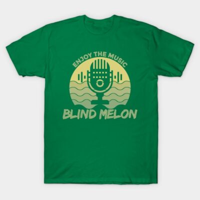 Green T-shirt with vintage microphone graphic and "Enjoy the Music" text, casual wear, 100% cotton.