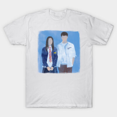 White t-shirt with abstract art featuring two figures in blue and white attire, casual style, perfect for everyday wear.
