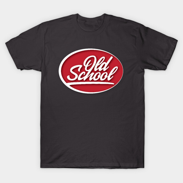 Black vintage t-shirt with red "Old School" graphic, casual style, perfect for everyday wear.