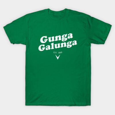 Green cotton t-shirt with "Gunga Galunga" text in white, casual style, perfect for everyday wear.