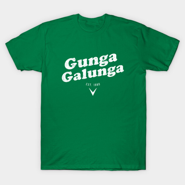 Green cotton t-shirt with "Gunga Galunga" text in white, casual style, perfect for everyday wear.