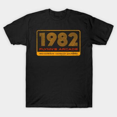Black vintage-style T-shirt with "1982 Flynn's Arcade" retro graphic, perfect for casual wear and gaming enthusiasts.