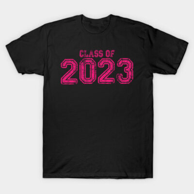 Black "Class of 2023" T-shirt with pink text, casual style, perfect for graduation celebrations or keepsakes.