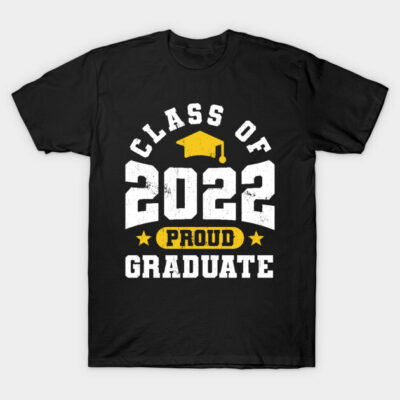 Black "Class of 2022" t-shirt with yellow and white text, graduation theme, perfect for proud graduates.