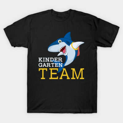 Black kindergarten team t-shirt with playful shark graphic, ideal for school events or casual wear.