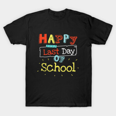"Black t-shirt with colorful 'Happy Last Day of School' print, casual style, perfect for end-of-year celebrations."