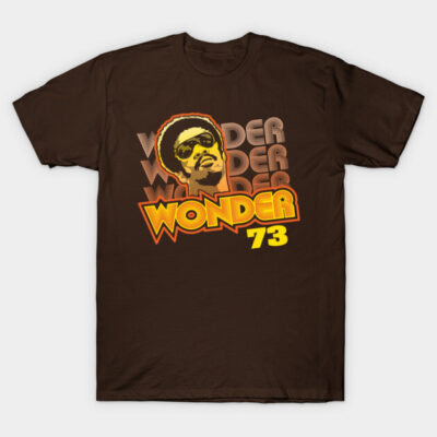 Brown graphic t-shirt with retro "Wonder 73" design, casual style, soft cotton material, unisex fit.