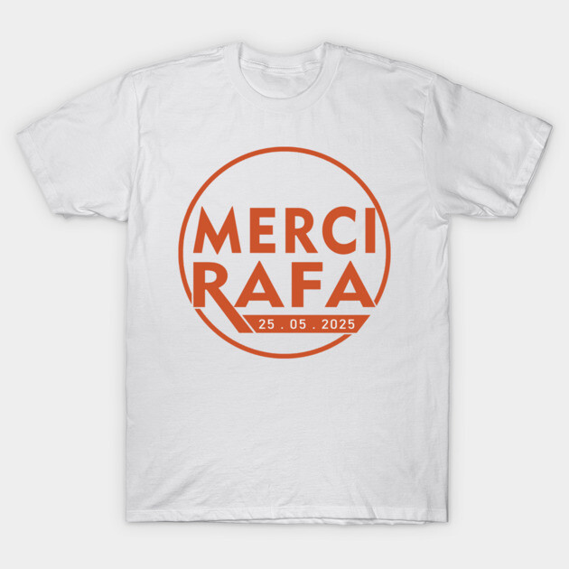 White T-shirt with orange "Merci Rafa" print, casual style, cotton material, perfect for everyday wear.