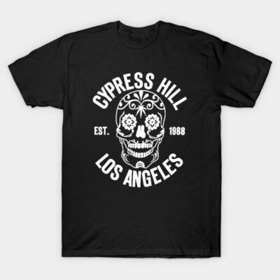 Black t-shirt with white skull graphic and "Los Angeles" text, casual wear, cotton material.