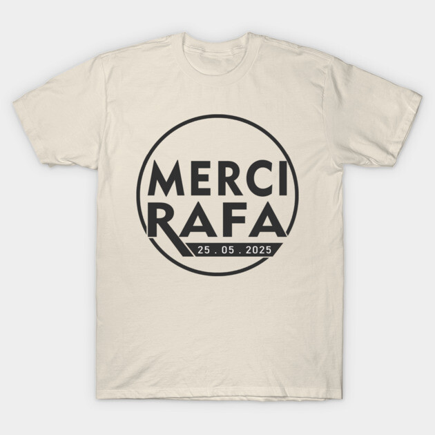 Cream t-shirt with "Merci Rafa" design in black circle, casual wear, 100% cotton, comfortable and stylish.