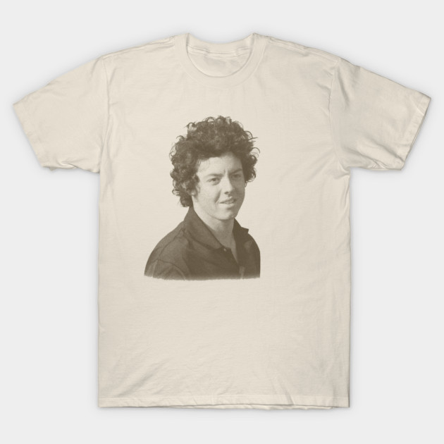 Beige cotton t-shirt featuring a vintage portrait design, casual style, perfect for everyday wear.