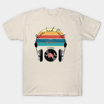 Cream retro music-themed T-shirt with colorful stripes, headphones, and vinyl record graphic, perfect for casual wear.