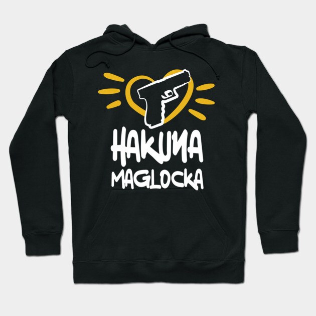 Black hoodie with "Hakuna Maglocka" text and graphic, casual style, cotton material, perfect for everyday wear.